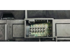 Recambio de pantalla multifuncion para citroen c3 1.2i 82 referencia OEM IAM 9838155680  