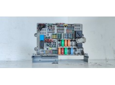 CAJA RELES / FUSIBLES MS20041228 