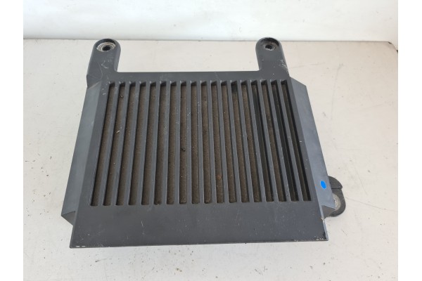 Recambio de sistema audio / radio cd para volvo v70 familiar summum referencia OEM IAM 31310010 31282144 031510