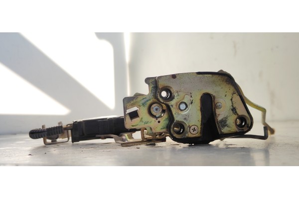 Recambio de cerradura puerta delantera izquierda para daihatsu feroza/sportrak fase 1 3p referencia OEM IAM   