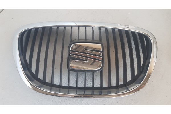 Recambio de rejilla delantera para seat toledo (5p2) 1.9tdi 105 referencia OEM IAM 5P0853654  