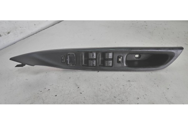 Recambio de mando elevalunas delantero izquierdo para mazda 6 berlina (gg) 2.0 diesel cat referencia OEM IAM GJ6A684L6  