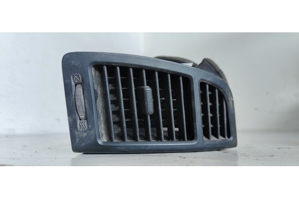 Recambio de rejilla aireadora para hyundai i20 1.4 crdi cat referencia OEM IAM 974801J000  