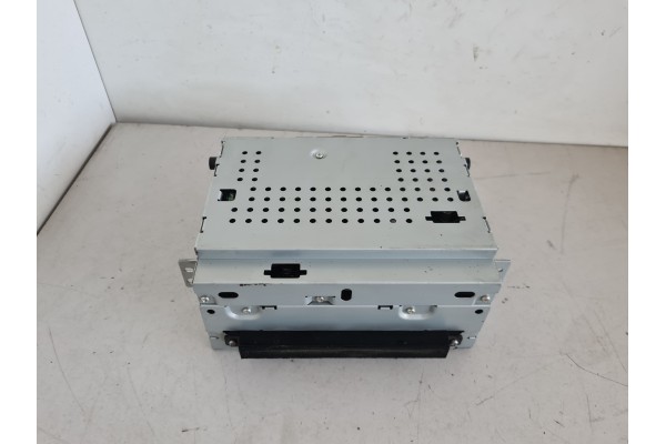 Recambio de sistema audio / radio cd para volvo v70 familiar summum referencia OEM IAM 31328067 8G9N18C815AD 31285836AA