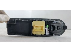 Recambio de mando elevalunas delantero izquierdo para renault clio iv 1.2 referencia OEM IAM 809611667R  