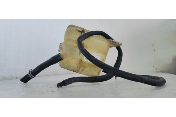 Recambio de deposito expansion para ford focus berlina (cap) ambiente (d) referencia OEM IAM 3M5H8K218  