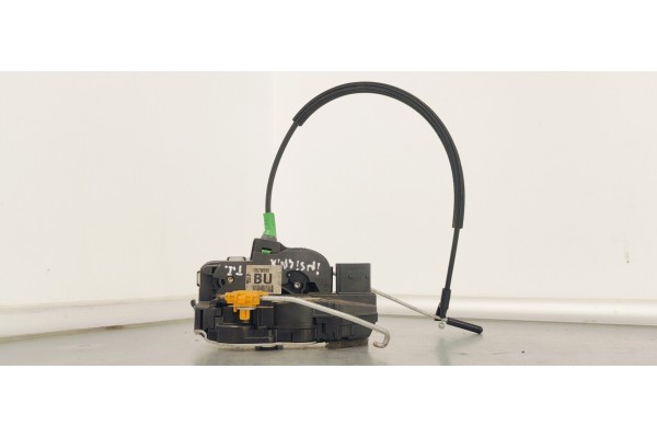 Recambio de cerradura puerta trasera izquierda para opel insignia berlina 2.0 cdti referencia OEM IAM 13579555  