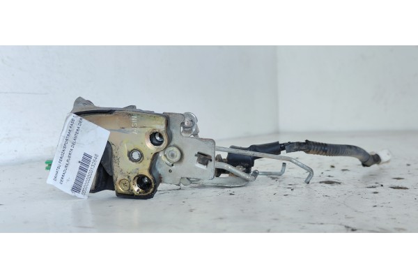 Recambio de cerradura puerta delantera derecha para daihatsu feroza/sportrak fase 1 3p referencia OEM IAM   