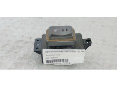 Recambio de interruptor para ssangyong rexton 2.2 xdi 180 fap referencia OEM IAM 8521036000  