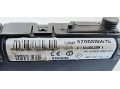Recambio de caja reles / fusibles para renault megane ii berlina 5p 1.5 dci diesel referencia OEM IAM 8200305575  