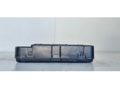 Recambio de caja reles / fusibles para renault megane ii berlina 5p 1.5 dci diesel referencia OEM IAM 8200305575  