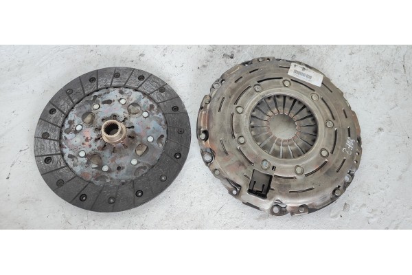 Recambio de kit embrague para peugeot 3008 active referencia OEM IAM 9684841380  