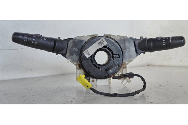 Recambio de mando multifuncion para nissan primera berlina (p12) 2.0 16v cat referencia OEM IAM 25260AV715 25560AV760 47945AR200