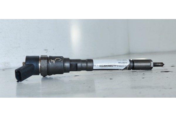 Recambio de inyector para kia carens 2.0 turbodiesel cat referencia OEM IAM 0445110101  