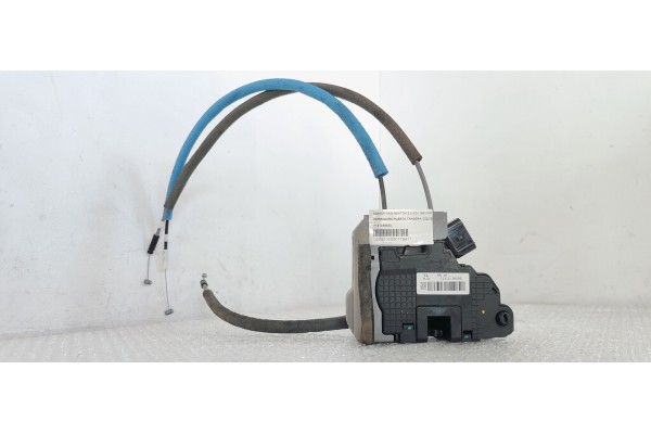 Recambio de cerradura puerta trasera izquierda para ssangyong rexton 2.2 xdi 180 fap referencia OEM IAM 7131036000  