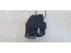 Recambio de cerradura puerta trasera derecha para toyota auris 1.6 16v cat referencia OEM IAM 2C6113011  
