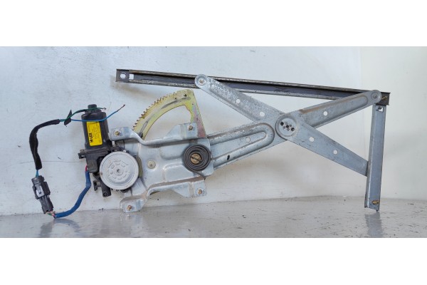 Recambio de elevalunas delantero derecho para kia sorento 2.5 crdi ex referencia OEM IAM 824603E000  