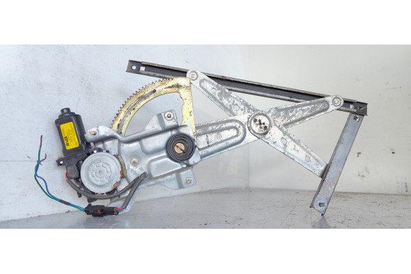 Recambio de elevalunas trasero derecho para kia sorento 2.5 crdi ex referencia OEM IAM 834603E000  