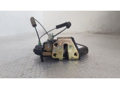 Recambio de cerradura puerta trasera izquierda para toyota avensis berlina (t25) 2.0 d4d 115 referencia OEM IAM   