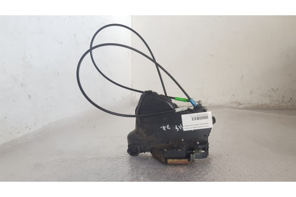 Recambio de cerradura puerta delantera derecha para toyota avensis berlina (t25) 2.0 d4d 115 referencia OEM IAM   