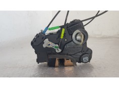 Recambio de cerradura puerta delantera derecha para toyota avensis berlina (t25) 2.0 d4d 115 referencia OEM IAM   