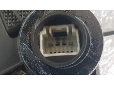 Recambio de cerradura puerta delantera derecha para toyota avensis berlina (t25) 2.0 d4d 115 referencia OEM IAM   