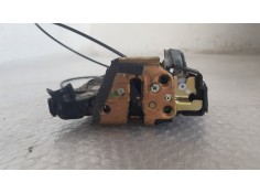 Recambio de cerradura puerta delantera derecha para toyota avensis berlina (t25) 2.0 d4d 115 referencia OEM IAM   