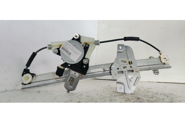 Recambio de elevalunas trasero derecho para kia rio (yb) 1.2i 85 referencia OEM IAM 834601W000  