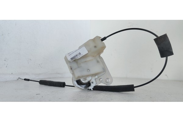 Recambio de cerradura puerta trasera izquierda para mazda 5 berl. (cr) 1.8 active referencia OEM IAM   