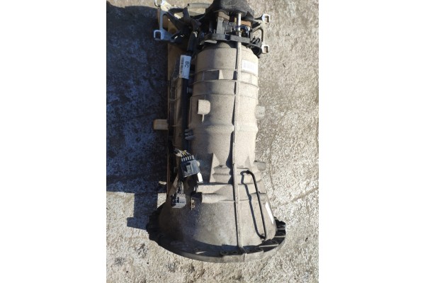 Recambio de caja cambios para jaguar xf 3.0 v6 luxury referencia OEM IAM 9X237000AC 1068401362 1068301363