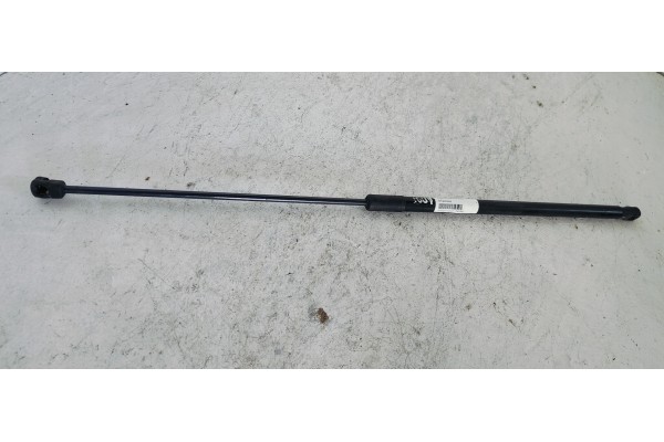 Recambio de amortiguadores capo para audi a3 sportback (8p) 1.6 tdi referencia OEM IAM   