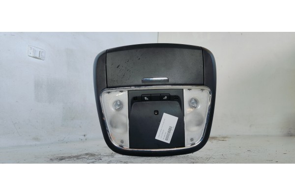 Recambio de luz interior para lancia thema 3.0jtd 240 fap referencia OEM IAM 68146915AA  