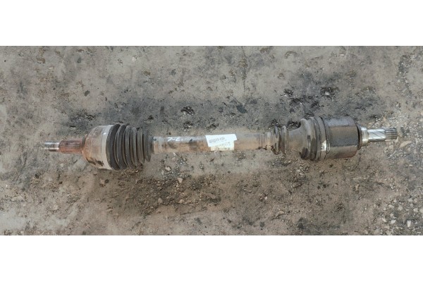 Recambio de transmision delantera izquierda para renault scenic ii 1.5dci 105 referencia OEM IAM 8200330413  