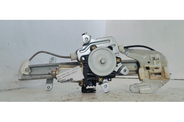 Recambio de elevalunas trasero derecho para nissan x-trail (t30) referencia OEM IAM 8073089913  