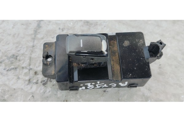 Recambio de mando elevalunas trasero izquierdo para ssangyong rexton 2.2 xdi 180 fap referencia OEM IAM 8512036250  