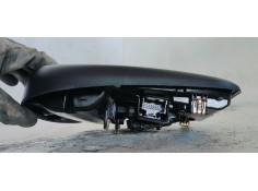 Recambio de luz interior para lancia thema 3.0jtd 240 fap referencia OEM IAM 68146915AA  