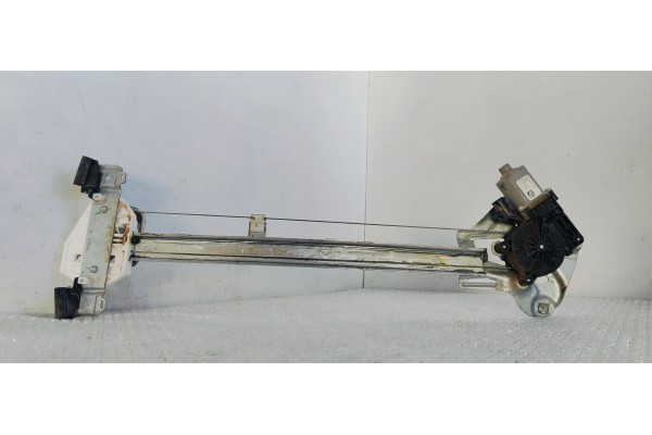 Recambio de elevalunas trasero derecho para ssangyong rexton 2.2 xdi 180 fap referencia OEM IAM 83402Y4010  