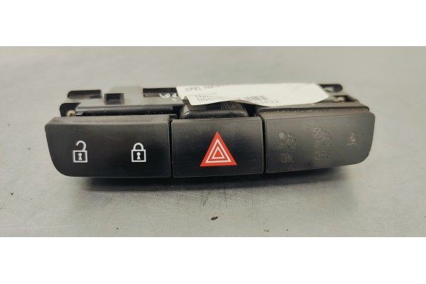 Recambio de warning para opel insignia berlina excellence referencia OEM IAM 13271927  