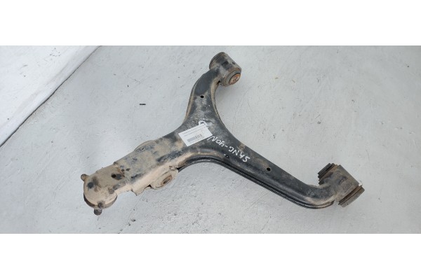 Recambio de brazo suspension inferior delantero derecho para ssangyong rexton rx 270 full referencia OEM IAM   