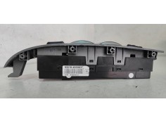 Recambio de mando elevalunas delantero izquierdo para kia carnival 2.9 crdi cat referencia OEM IAM 935704D3200T  