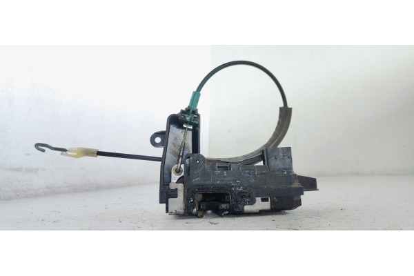 Recambio de cerradura puerta delantera derecha para opel zafira b 1.7 16v cdti referencia OEM IAM 13210749  
