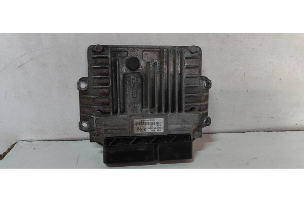 Recambio de centralita motor uce para kia carnival 2.9 crdi cat referencia OEM IAM 391044X910  