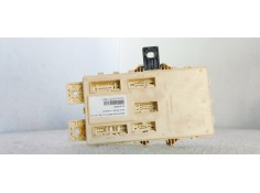 CAJA RELES / FUSIBLES 8219036060 