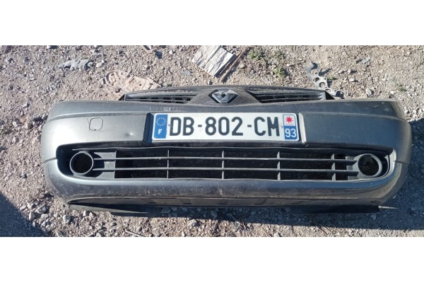 Recambio de paragolpes delantero para renault scenic ii 1.9 dci diesel referencia OEM IAM   