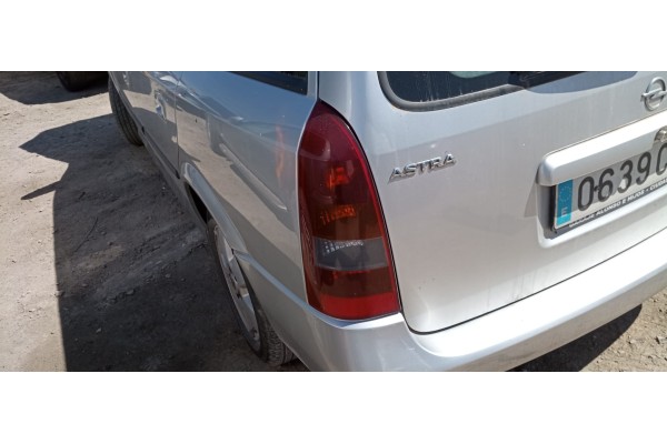 Recambio de piloto trasero izquierdo para opel astra g caravan club referencia OEM IAM   
