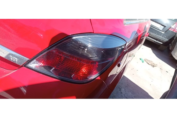 Recambio de piloto trasero derecho para opel astra h ber. edition referencia OEM IAM   