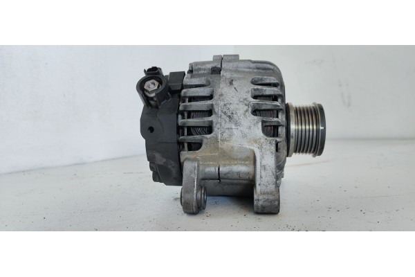 Recambio de alternador para peugeot 3008 allure referencia OEM IAM 9670899580  