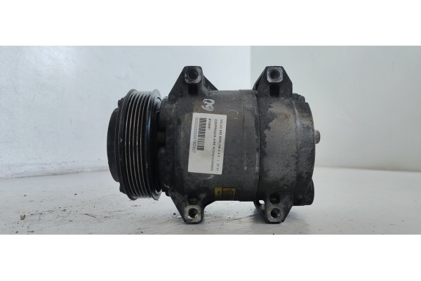Recambio de compresor aire acondicionado para volvo s60 berlina 2.4 d referencia OEM IAM 8708581  