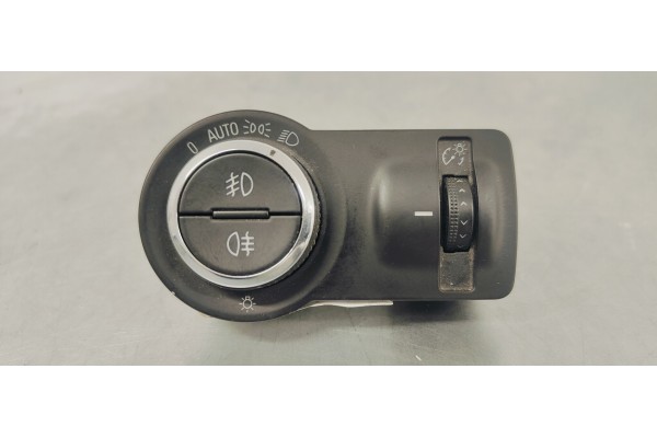 Recambio de mando luces para opel insignia berlina excellence referencia OEM IAM 13268707  