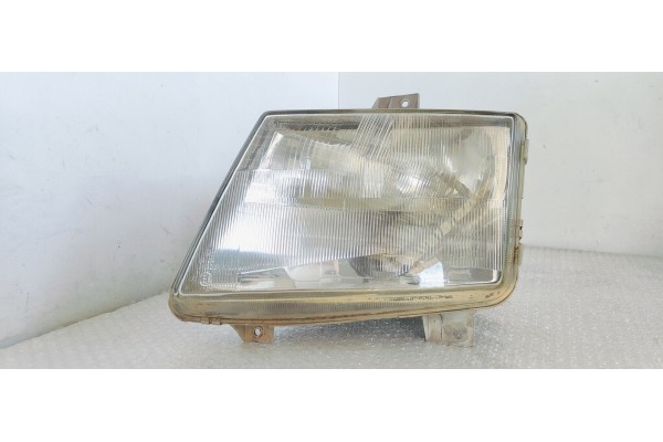 Recambio de faro izquierdo para mercedes-benz vito (w638) caja cerrada referencia OEM IAM 6388200061  